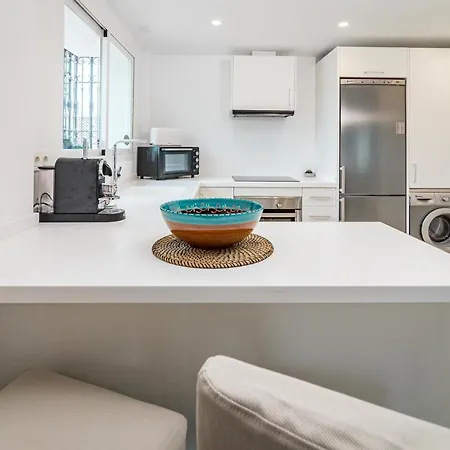 Charming And Modern 3-bedroom Duplex In Aloha Pueblo With Mountain Views * Marbella