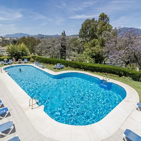 Charming And Modern 3-bedroom Duplex In Aloha Pueblo With Mountain Views Tatil Evi Marbella