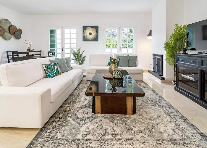 Charming And Modern 3-bedroom Duplex In Aloha Pueblo With Mountain Views 別荘 *