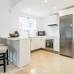 Charming And Modern 3-bedroom Duplex In Aloha Pueblo With Mountain Views * Marbella