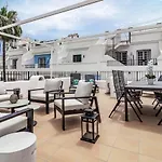 Charming And Modern 3-bedroom Duplex In Aloha Pueblo With Mountain Views Feriehus