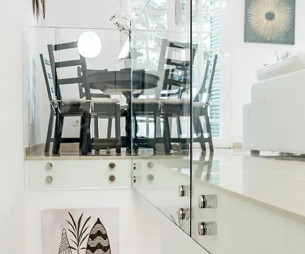 Charming And Modern 3-bedroom Duplex In Aloha Pueblo With Mountain Views 度假居 *
