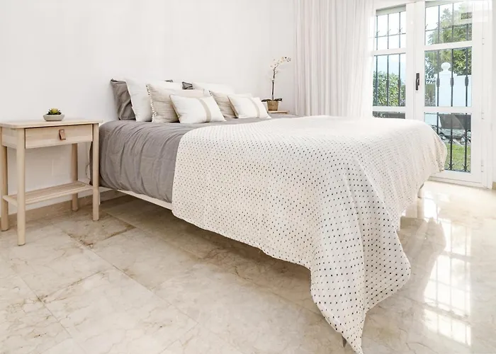 Charming And Modern 3-bedroom Duplex In Aloha Pueblo With Mountain Views Holiday home *