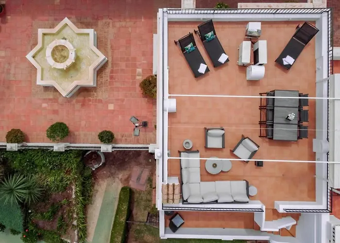 Charming And Modern 3-bedroom Duplex In Aloha Pueblo With Mountain Views Holiday home Marbella